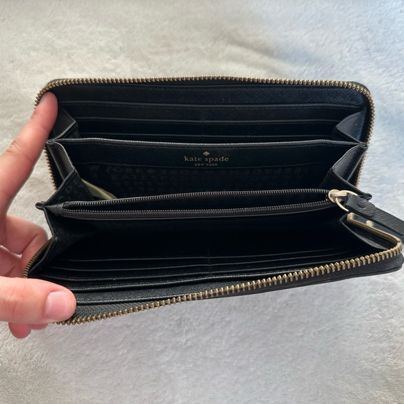 Kate spade wallet - Picture 2 of 3